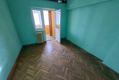 Apartament cu 2 camere decomandat, etaj 3/8, zona Dacia - 4