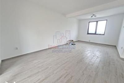 Casă cu 4 camere cu Teren 260 Mp în Podu Roș - 3