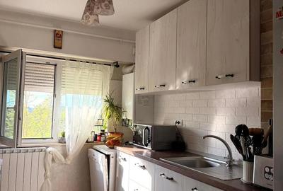 Apartament cu 3 camere decomandat, mobilat în Tomis Nord - 9