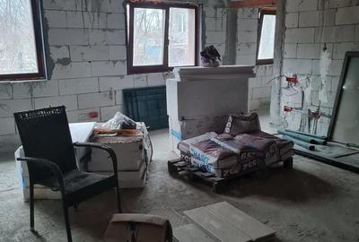 Casă cu 6 camere cu Teren 1500 Mp în Central - 4