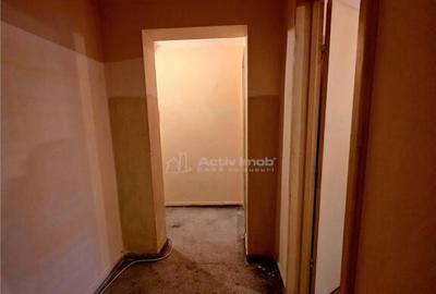 3 camere, 48 mp, etaj 2 din 4, zona Crang, Aleea Tineretului - 10