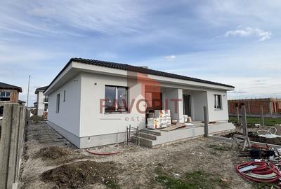 Duplex cu 3 camere cu Canalizare în Moșnița Nouă - 4