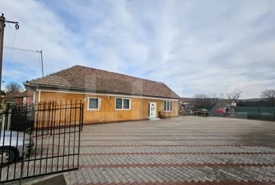 Casă cu 3 camere cu Teren 1134 Mp în Sâncrai - 2