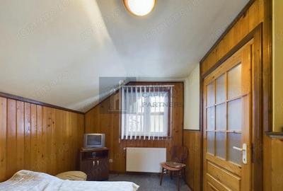 Casă cu 6 camere cu Teren 462 Mp în Central - 2