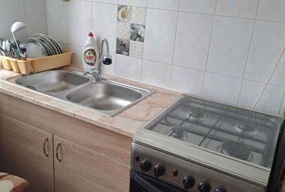 Apartament cu 2 camere decomandat în Central - 2