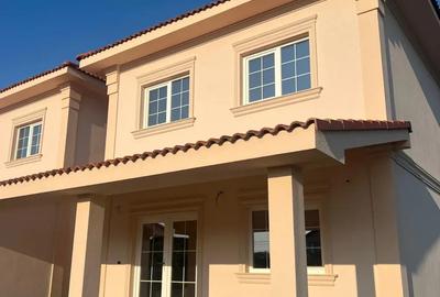 Casă cu 5 camere cu Teren 811 Mp în Șag