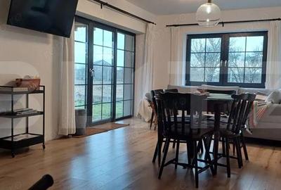 Casă cu Teren 1050 Mp în Jucu
