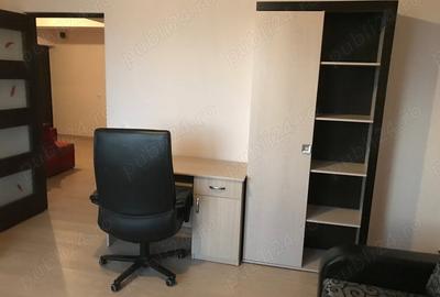 Apartament cu 3 camere decomandat în Republicii
