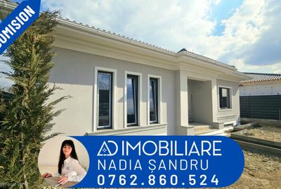 Casă individuală cu 3 camere cu Canalizare în Primăverii - 1