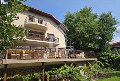 Casă individuală cu 8 camere cu Canalizare în Șag - 1