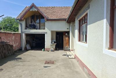Casă cu 4 camere în Petrești - 6