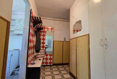 De vanzare apartament 2 camere Carpati 1 - 3