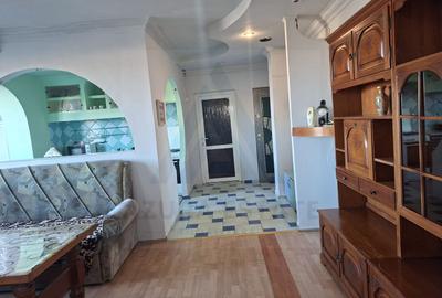 Apartament cu 3 camere semidecomandat, mobilat în Terezian - 5