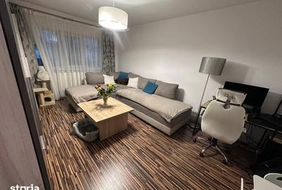 Apartament cu 3 camere decomandat în Dacia