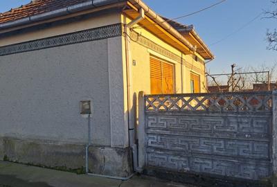 Casă cu 3 camere în Livada - 2