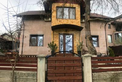 Casă cu 6 camere cu Teren 774 Mp în Central - 8