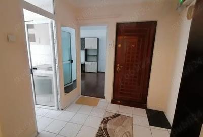 Apartament cu 2 camere decomandat, mobilat în Traian - 13