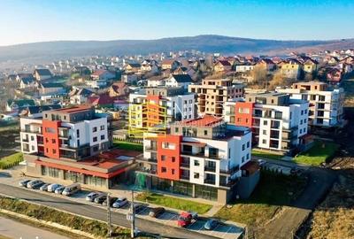 Apartament cu 3 camere decomandat în Livezeni - 1