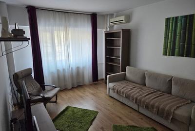 Garsonieră decomandată, mobilată în Universitate - 1