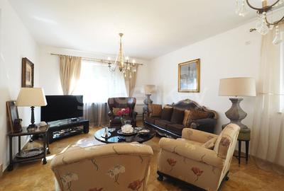 Vila mobilata cu 6 camere si 565mp teren - 2