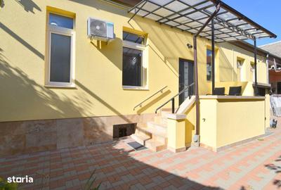 Casă cu 8 camere cu Canalizare în Girocului - 4