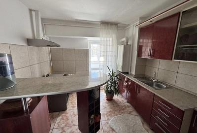 Apartament cu 3 camere decomandat în Central - 2
