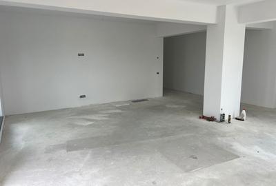 Apartament cu 5 camere în Decebal - 22
