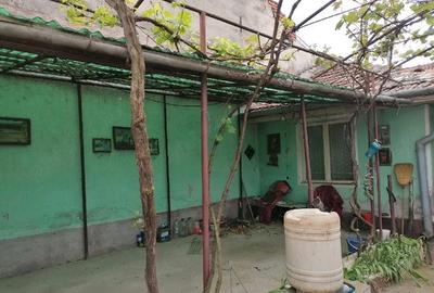 Casă cu 4 camere cu Teren 586 Mp în Central - 3