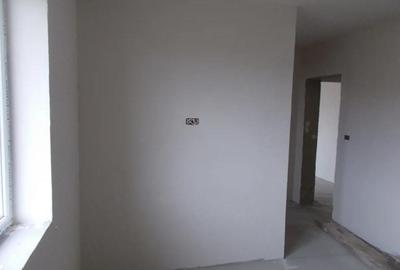 Casă cu 4 camere cu Teren 350 Mp în Crișan - 5