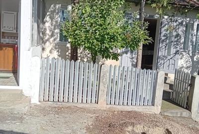 Casă cu 4 camere în Fârțănești - 2