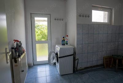 Casă cu 4 camere cu Teren 3900 Mp în Glodeni - 3