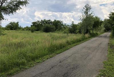 Teren de 1550 mp, în Potigrafu - 2