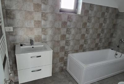 Casă cu Teren 500 Mp în Central - 8