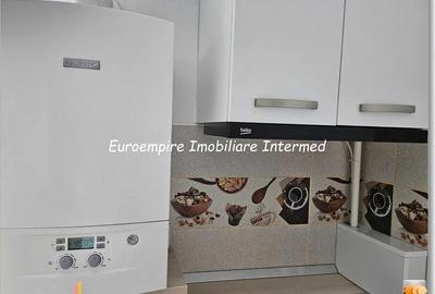 De inchiriat apartament cu 3 camere, zona Centru - 3