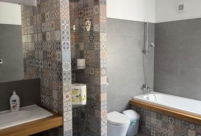 Casă cu 5 camere cu Teren 300 Mp în Rudului - 2