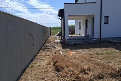 Casă cu 4 camere în Central - 2