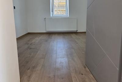 Casă cu 3 camere în Central - 1