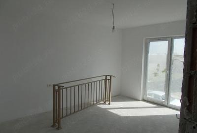 Casă cu 5 camere cu Teren 328 Mp în Favorit - 6