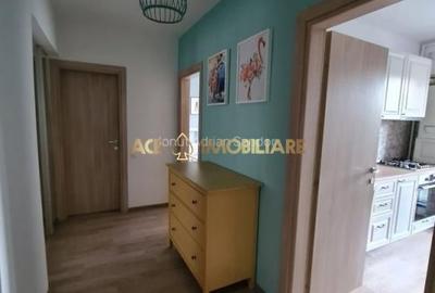 Apartament cu 2 camere decomandat, mobilat în Titan