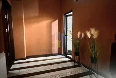 Casă cu 5 camere cu Teren 300 Mp în Central - 11