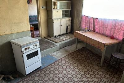 Casă cu 4 camere în Central - 3