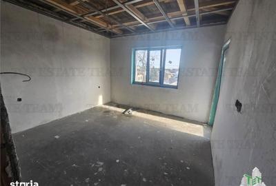 Casă cu 4 camere cu Teren 464 Mp în Joița - 4