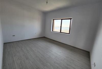 Casă individuală cu 4 camere cu Canalizare în Valea Lupului - 4