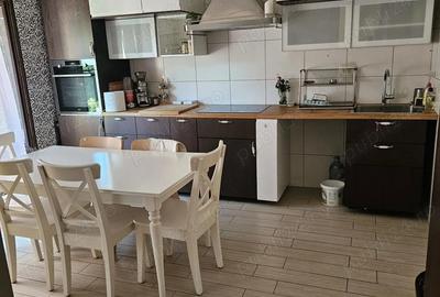 De vanzare Vila spatioasa P+1+M in orasul Fundulea, judetul Calarasi - 4