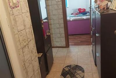 Mobilat și utilat complet, la etajul 3 - 8