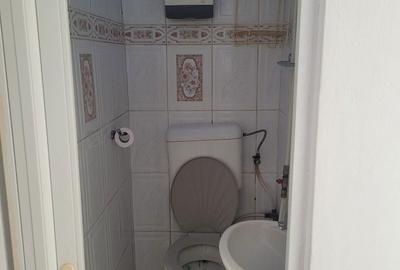 Spațiu comercial, de 32 mp, în Central - 4