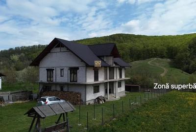 Casă cu 7 camere cu Teren 1300 Mp în Pătrăuți - 12