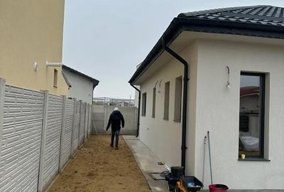 Casă cu 2 camere cu Teren 300 Mp în Central - 2