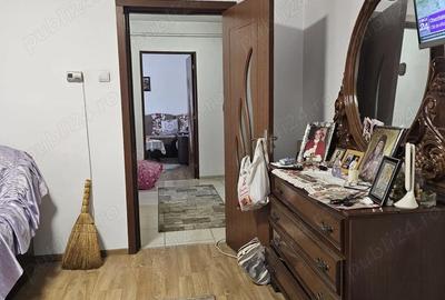 Apartament cu 3 camere semidecomandat în Central - 3