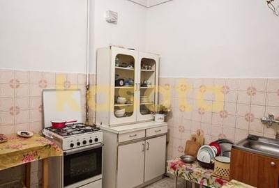 CASĂ CLASICĂ DE VANZARE CU POTENȚIAL PREMIUM ÎN ZONA 1 MAI - 21